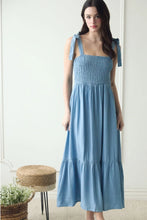 Load image into Gallery viewer, Lindsey Bess Dress (light)
