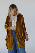 Load image into Gallery viewer, Stevie Jo Kimono