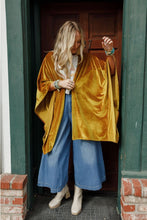 Load image into Gallery viewer, Stevie Jo Kimono