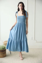Load image into Gallery viewer, Lindsey Bess Dress (light)
